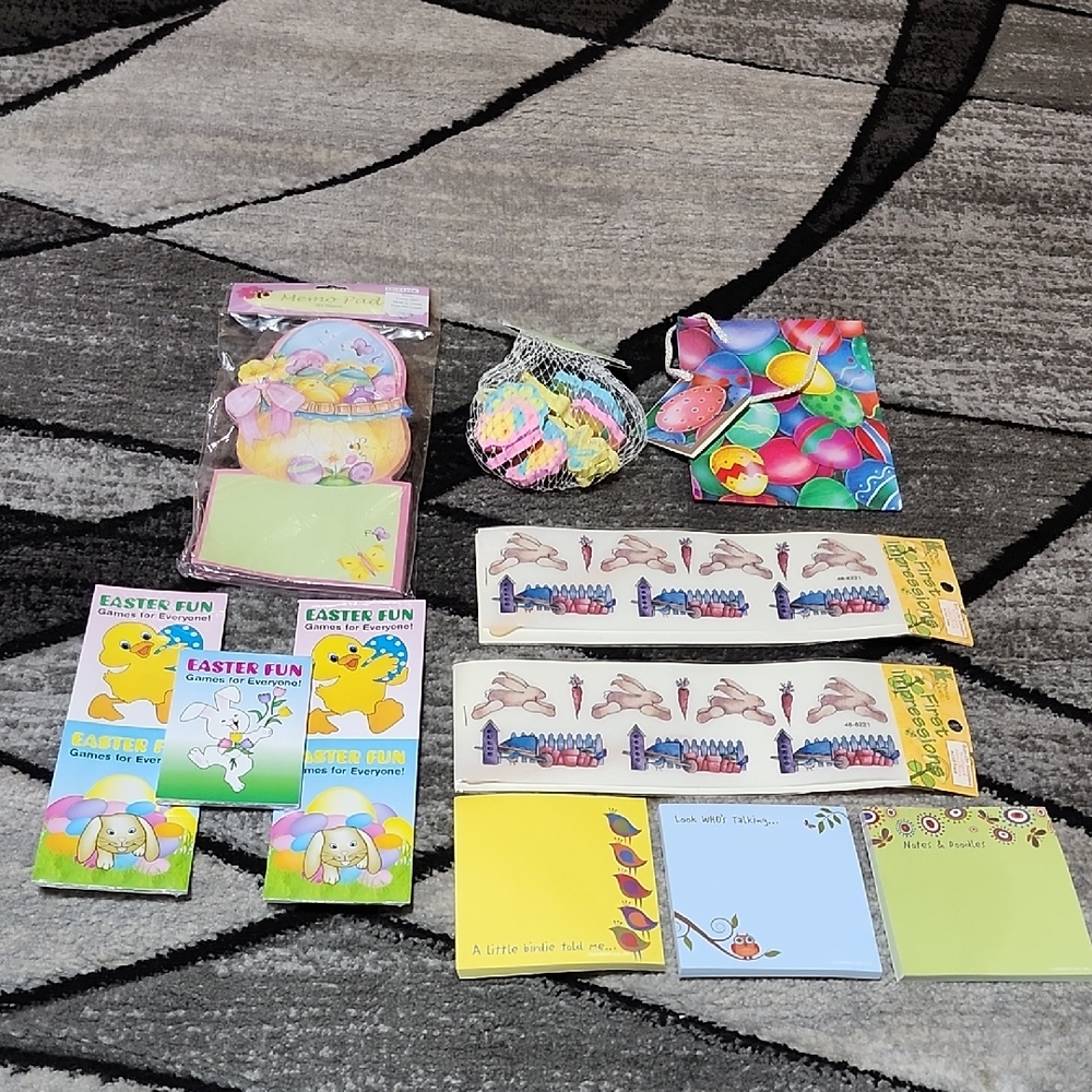 VINTAGE ASSORTED EASTER NOVELTY ERASERS MEMO PADS STICKY NOTES BAG & GAME BOOKS